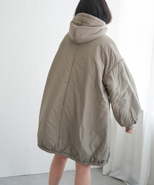 VENCEEXCHANGE（ヴァンスエクスチェンジ）の「ミドル丈中綿モンスターパーカー（ダウンジャケット/コート・レディース・ブラック/オリーブ/オフホワイト・FREE）」の4枚目の写真