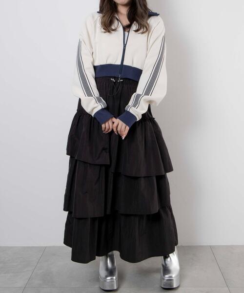 WEGO（ウィゴー）の「WEGO/ストーム付きワイドヒールショートブーツ（ブーツ・レディース・その他1/その他2/シルバー/ブラック・MEDIUM/LARGE）」の6枚目の写真