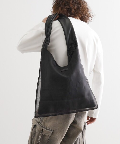 tk.TAKEO KIKUCHI（ティーケータケオキクチ）の「◆ギミックショルダーバッグ（ショルダーバッグ・メンズ・ホワイト系2/ブラック/ブラック系/ブラック系4/ホワイト系3/シルバー系5/ブルー系その他4/ブルー系その他7/ブラック系8・00）」の6枚目の写真