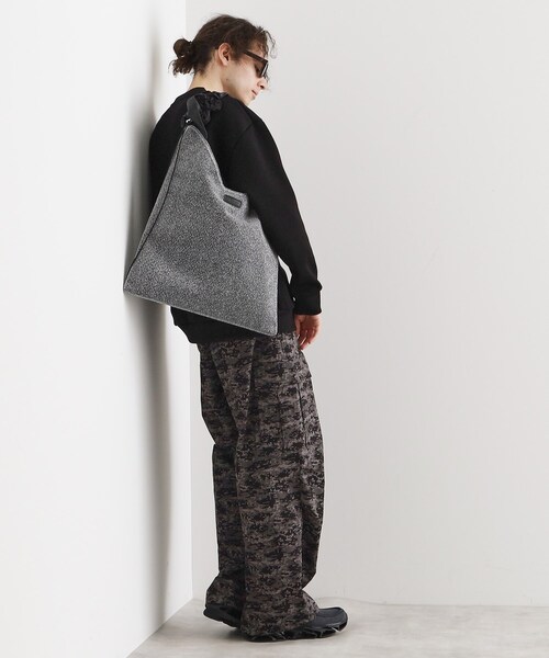 tk.TAKEO KIKUCHI（ティーケータケオキクチ）の「◆ギミックショルダーバッグ（ショルダーバッグ・メンズ・ホワイト系2/ブラック/ブラック系/ブラック系4/ホワイト系3/シルバー系5/ブルー系その他4/ブルー系その他7/ブラック系8・00）」の16枚目の写真