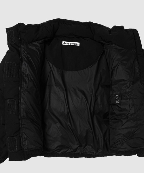 Acne Studios（アクネストゥディオズ）の「Outerwear（ダウンジャケット/コート・レディース・ブラック・36）」の5枚目の写真