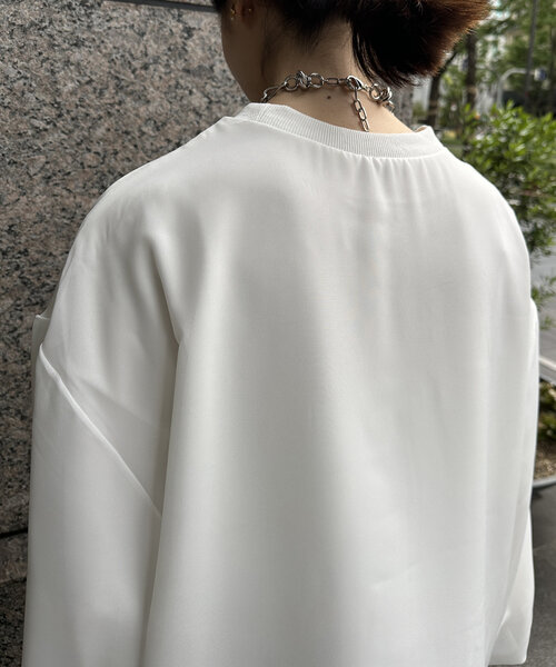 DouDou(ドゥドゥ)の「【WEB限定】裏毛×シフォンレイヤードプルオーバー(Tシャツ/カットソー・レディース・オフホワイト/ブラック/グレイッシュベージュ・FREE)」の6枚目の写真