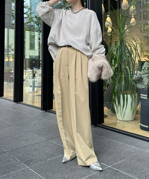DouDou(ドゥドゥ)の「【WEB限定】裏毛×シフォンレイヤードプルオーバー(Tシャツ/カットソー・レディース・オフホワイト/ブラック/グレイッシュベージュ・FREE)」の22枚目の写真