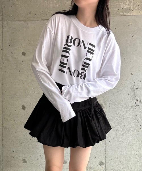 cuorequal(クオレコール)の「デザインロゴプリントロングTシャツ(Tシャツ/カットソー・レディース・ホワイト・MEDIUM)」の1枚目の写真