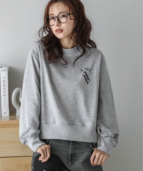 AMELY(エミリー)の「ロゴスウェットプルオーバー(スウェット・レディース・ブラック/ネイビー/グレー・フリー)」の9枚目の写真