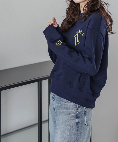 AMELY(エミリー)の「ロゴスウェットプルオーバー(スウェット・レディース・ブラック/ネイビー/グレー・フリー)」の15枚目の写真