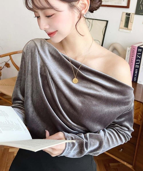 商談中　①胸元ドレープ　カットソー 商談中 ①胸元ドレープ カットソー