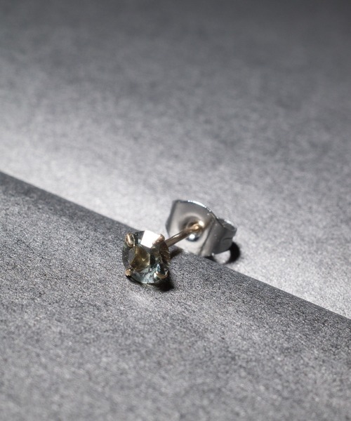 Pledge（プレッジ）の「【Pledge（プレッジ）】K10　Swarovski Crystals　ピアス（ピアス（片耳用）・メンズ・ブラック/ブラック系その他/ホワイト/ブルー・FREE）」の3枚目の写真