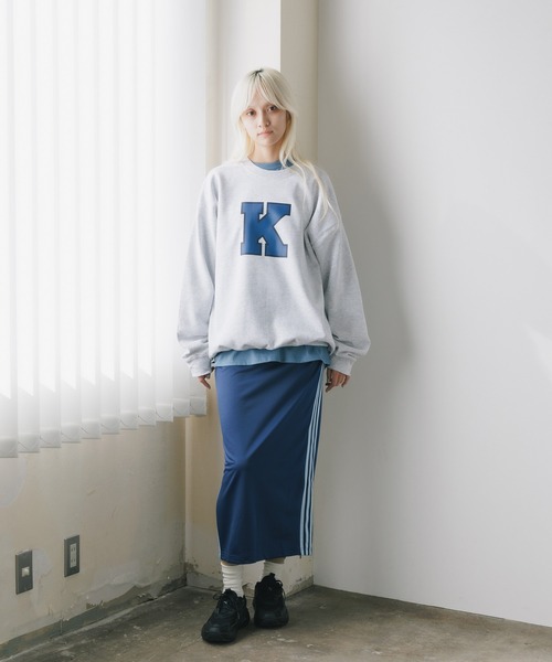 GILDAN(ギルダン)の「GILDAN / ロゴプリント クルーネックスウェット/トレーナー(スウェット・レディース・チャコール/グレー系その他4/グレー系その他/アッシュ/グレー系その他3/グレー系その他2/サンドベージュ・MEDIUM/X-LARGE/LARGE)」の11枚目の写真