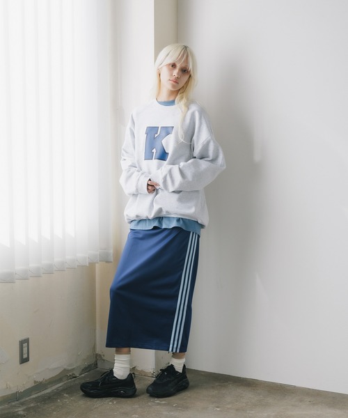 GILDAN(ギルダン)の「GILDAN / ロゴプリント クルーネックスウェット/トレーナー(スウェット・レディース・チャコール/グレー系その他4/グレー系その他/アッシュ/グレー系その他3/グレー系その他2/サンドベージュ・MEDIUM/X-LARGE/LARGE)」の12枚目の写真