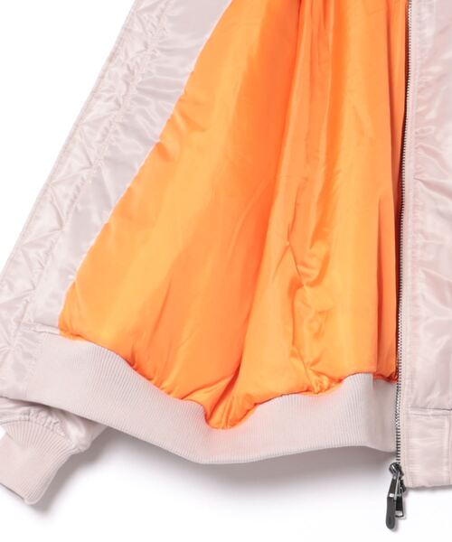 VIBGYOR（ヴィブジョー）の「【wit】オーバーフィットMA-1(CN)（MA-1・メンズ・ブラック/グレイッシュベージュ/カーキ・MEDIUM/LARGE）」の5枚目の写真