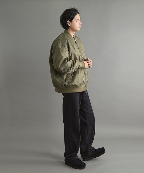 VIBGYOR（ヴィブジョー）の「【wit】オーバーフィットMA-1(CN)（MA-1・メンズ・ブラック/グレイッシュベージュ/カーキ・MEDIUM/LARGE）」の10枚目の写真
