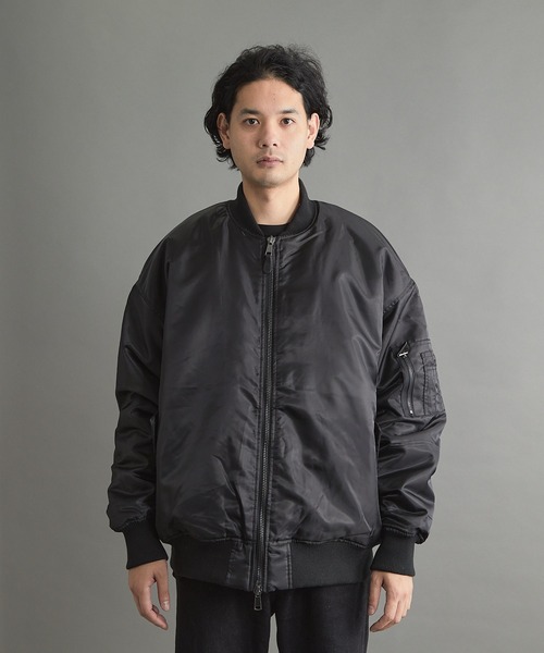 VIBGYOR（ヴィブジョー）の「【wit】オーバーフィットMA-1(CN)（MA-1・メンズ・ブラック/グレイッシュベージュ/カーキ・MEDIUM/LARGE）」の18枚目の写真