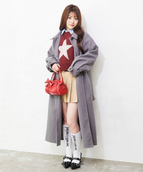 SPINNS（スピンズ）の「ケープデザインベルト付きフェイクウールロングコート（チェスターコート・レディース・ブラック/アイボリー/チャコール/グレー・ONESIZE）」の7枚目の写真