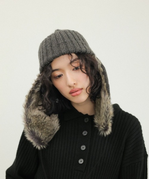 LEPSIM（レプシィム）の「フライトニットワッチ　210088（ニットキャップ/ビーニー・レディース・チャコールグレー/ベージュ・ONE SIZE）」の2枚目の写真