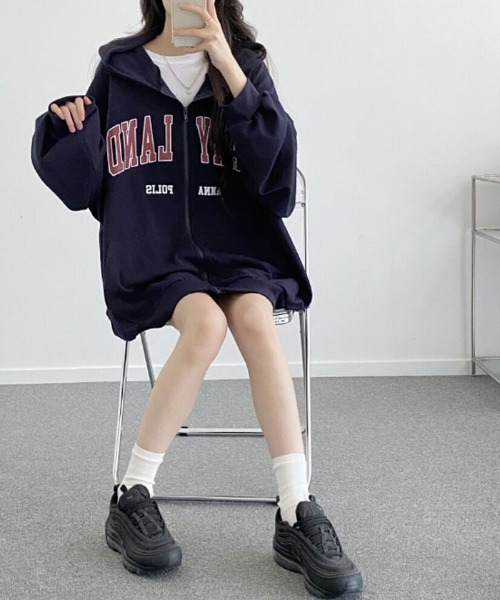 VIVID LADY(ビビッドレディー)の「【裏起毛が登場!】 ジップアップパーカー 長袖 スウェット 韓国ファッション(パーカー・レディース・ホワイト/ブラック/ネイビー/グレー・FREE)」の13枚目の写真