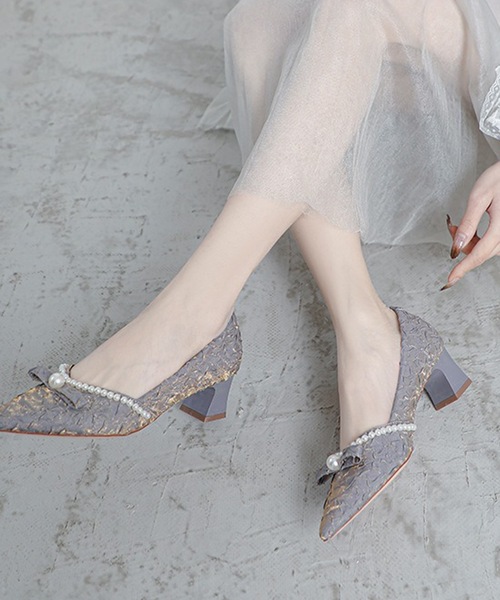 Lace Ladies(レースレディース)の「パール リボン ミドル ヒール パンプス(パンプス・レディース・アイボリー/グレー・22.5cm/23cm/23.5cm/24cm/24.5cm)」の3枚目の写真