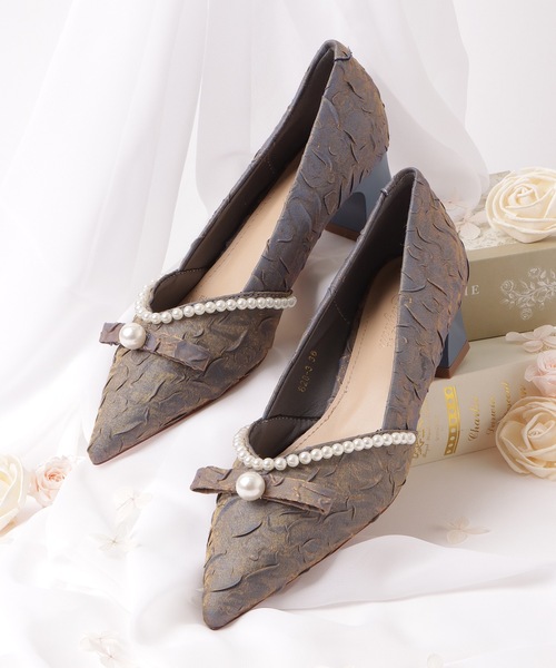 Lace Ladies(レースレディース)の「パール リボン ミドル ヒール パンプス(パンプス・レディース・アイボリー/グレー・22.5cm/23cm/23.5cm/24cm/24.5cm)」の4枚目の写真