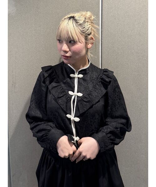 jouetie（ジュエティ）の「フリルショートチャイナシャツ（シャツ/ブラウス・レディース・ブラック/オフホワイト/ピンク/ブラウン・MEDIUM）」の17枚目の写真