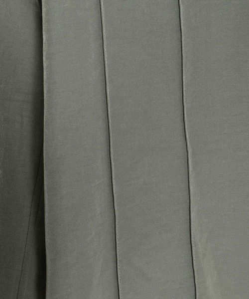 AKIRANAKA（アキラナカ）の「AKIRANAKA(アキラナカ) Olivia chain trim blouse（シャツ/ブラウス・レディース・カーキ・2/1）」の5枚目の写真