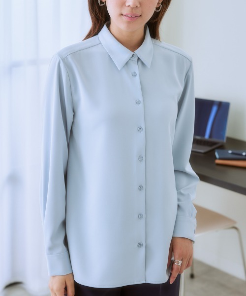 7days Life Styling(セブンデイズライフスタイリング)の「【UVカット/速乾】ストレッチパウダーサテンレギュラーカラー長袖シャツ(シャツ/ブラウス・レディース・オフホワイト/ネイビー/グレイッシュベージュ/ブルー系・M/L/LL/3L/S/4L)」の15枚目の写真