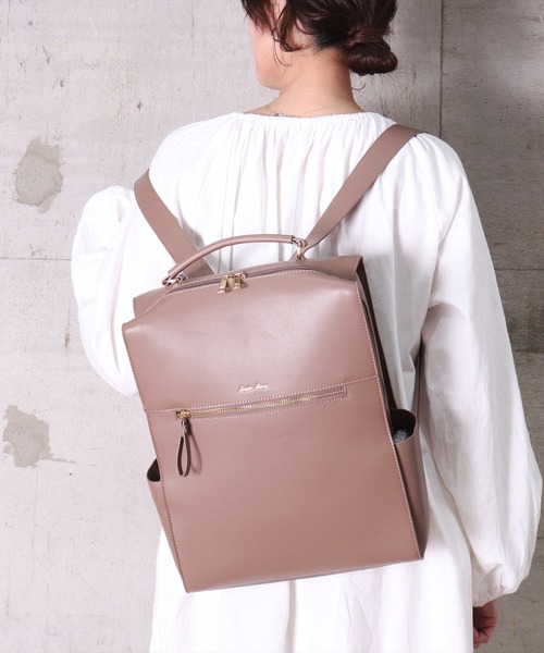 Legato Largo（レガートラルゴ）の「(LF)【Legato Largo】6ポケット/11L ブライト フェイクレザー リュック（バックパック/リュック・レディース・ブラック/アイボリー/モカ/ライトグレー・ONE SIZE）」の19枚目の写真