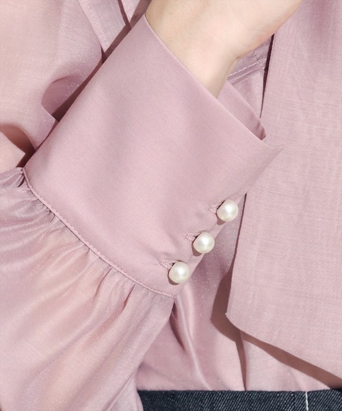 SWINGLE（スウィングル）の「クレリックショルダータックフリルブラウス（シャツ/ブラウス・レディース・ブラック/ピンク/ライトベージュ・FREE）」の14枚目の写真