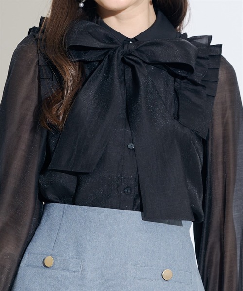 SWINGLE（スウィングル）の「クレリックショルダータックフリルブラウス（シャツ/ブラウス・レディース・ブラック/ピンク/ライトベージュ・FREE）」の17枚目の写真