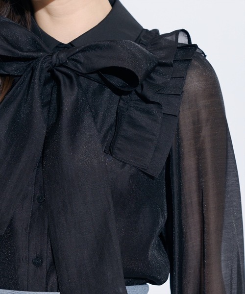 SWINGLE（スウィングル）の「クレリックショルダータックフリルブラウス（シャツ/ブラウス・レディース・ブラック/ピンク/ライトベージュ・FREE）」の18枚目の写真