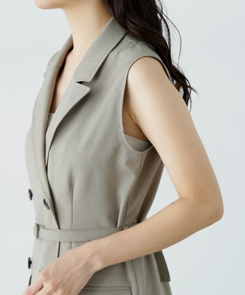 N.(N. Natural Beauty Basic)(エヌエヌナチュラルビューティーベーシック)の「【PS/低身長サイズ】ノースリーブトレンチワンピース(ワンピース・レディース・チャコールグレー/ベージュ・MEDIUM/SMALL/P/S)」の19枚目の写真