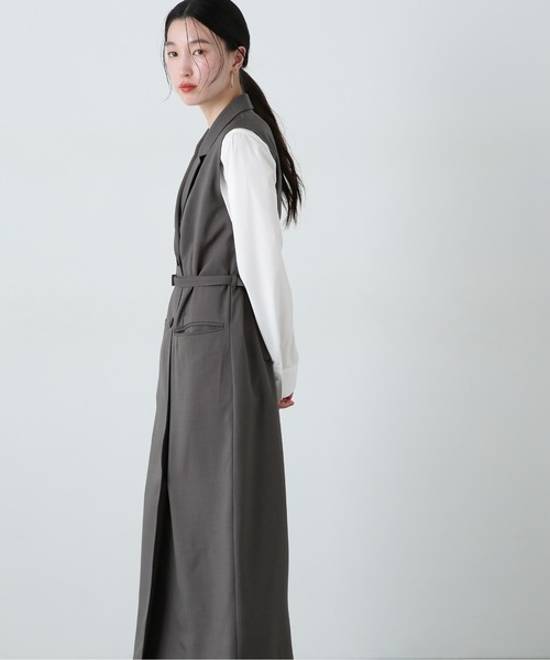 N.(N. Natural Beauty Basic)(エヌエヌナチュラルビューティーベーシック)の「【PS/低身長サイズ】ノースリーブトレンチワンピース(ワンピース・レディース・チャコールグレー/ベージュ・MEDIUM/SMALL/P/S)」の5枚目の写真