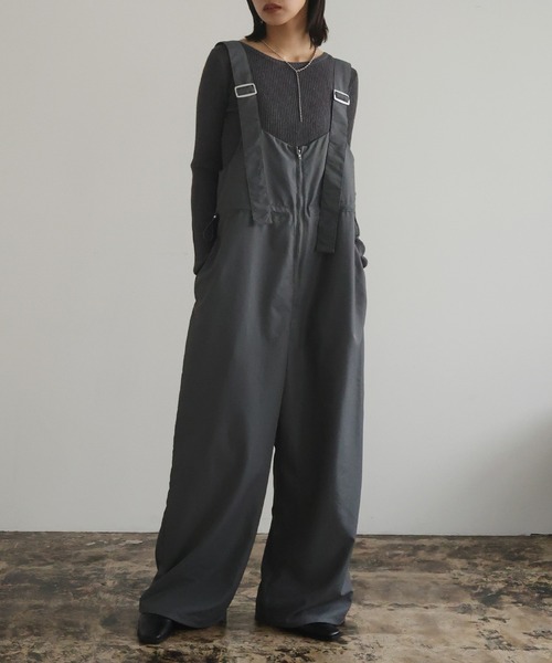 hellam（へラム）の「ミリタリーオールインワン（つなぎ/オールインワン・レディース・ブラック/グレー/オフホワイト/グレイッシュベージュ/チャコール/ブラウン・FREE）」の4枚目の写真