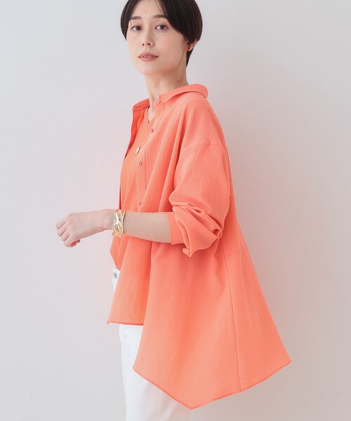 INDIVI（インディヴィ）の「【洗える／凹凸素材】ハンカチーフヘム エアリーブラウス（シャツ/ブラウス・レディース・ホワイト/ブラック/オレンジ/ブルーグリーン・38/34/05/15 /13/03）」の14枚目の写真