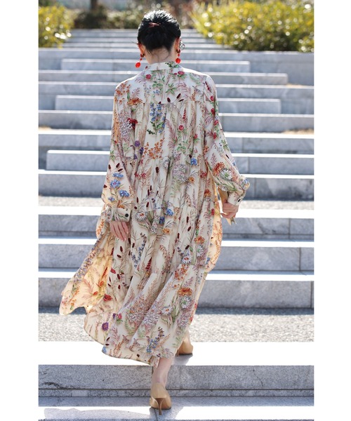 新品　cawaii （カワイイ） 季節を彩る花集めティアードロングワンピース 季節を彩る花集めティアードロングワンピース（紐リボン付き