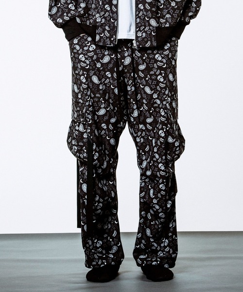 NO ID.（ノーアイディ）の「【NO ID.】Tech Easy Wide Cargo Pants / テック イージー ワイド カーゴ パンツ（カーゴパンツ・メンズ・ブラック/その他23/グレー・2/1）」の10枚目の写真