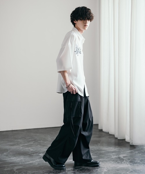 Rocky Monroe(ロッキーモンロー)の「接触冷感オーバーサイズストレッチフラワー刺繍レギュラーカラー半袖シャツ(シャツ/ブラウス・メンズ・ブラック/チャコールグレー/ホワイト・M/L/XL)」の7枚目の写真