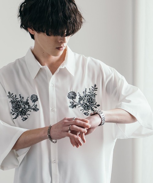 Rocky Monroe(ロッキーモンロー)の「接触冷感オーバーサイズストレッチフラワー刺繍レギュラーカラー半袖シャツ(シャツ/ブラウス・メンズ・ブラック/チャコールグレー/ホワイト・M/L/XL)」の8枚目の写真