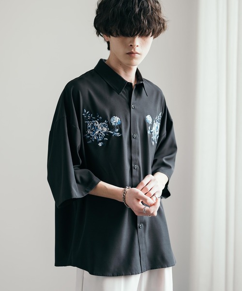 Rocky Monroe(ロッキーモンロー)の「接触冷感オーバーサイズストレッチフラワー刺繍レギュラーカラー半袖シャツ(シャツ/ブラウス・メンズ・ブラック/チャコールグレー/ホワイト・M/L/XL)」の9枚目の写真