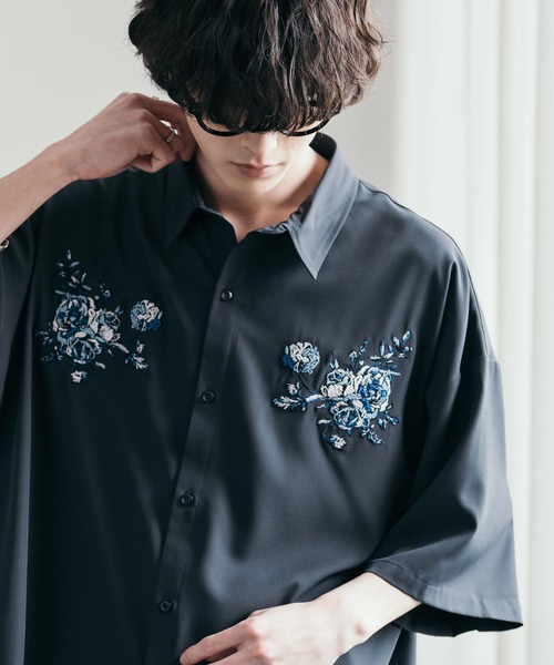 Rocky Monroe(ロッキーモンロー)の「接触冷感オーバーサイズストレッチフラワー刺繍レギュラーカラー半袖シャツ(シャツ/ブラウス・メンズ・ブラック/チャコールグレー/ホワイト・M/L/XL)」の18枚目の写真