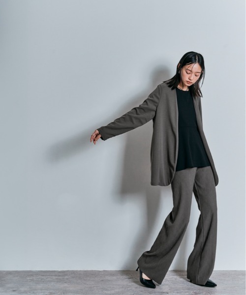 W:Huku(フーク)の「セルフカット ハイウエスト ウェーブ プリーツ パンツ(その他パンツ・レディース・ブラック/チャコール/ライトグレー・M/L)」の21枚目の写真