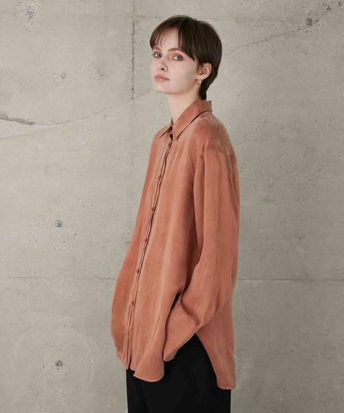 LA PEAU DE GEM（ラポドゥジェム）の「【LA PEAU DE GEM】soft rayon shirt/ソフトレーヨンシャツ（シャツ/ブラウス・レディース・ブラック/ホワイト/ブラウン・FREE）」の3枚目の写真