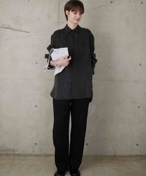 LA PEAU DE GEM（ラポドゥジェム）の「【LA PEAU DE GEM】soft rayon shirt/ソフトレーヨンシャツ（シャツ/ブラウス・レディース・ブラック/ホワイト/ブラウン・FREE）」の9枚目の写真
