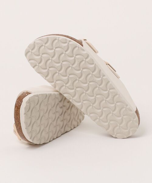 BIRKENSTOCK(ビルケンシュトック)の「ビルケンシュトック 1027339 Arizona BF Eggshell Narrow / アリゾナ ビルコフロー エッグシェル ナロー幅(サンダル・レディース・アイボリー・35/36/37/38/39/41)」の3枚目の写真