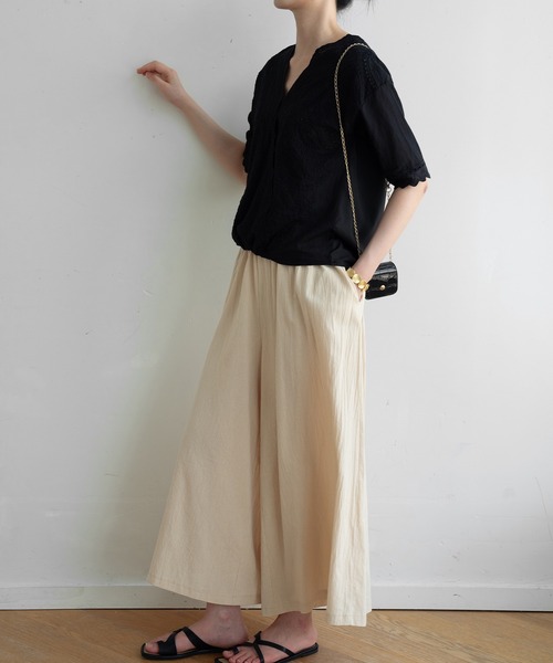 maison de LATIR(メゾンドラティール)の「サラッとデザインブラウスが夏服にgood!レーススカラップブラウス。 上品ブラウスでフェミニンコーデ。(シャツ/ブラウス・レディース・ホワイト/ブラック・M/L/XL)」の15枚目の写真