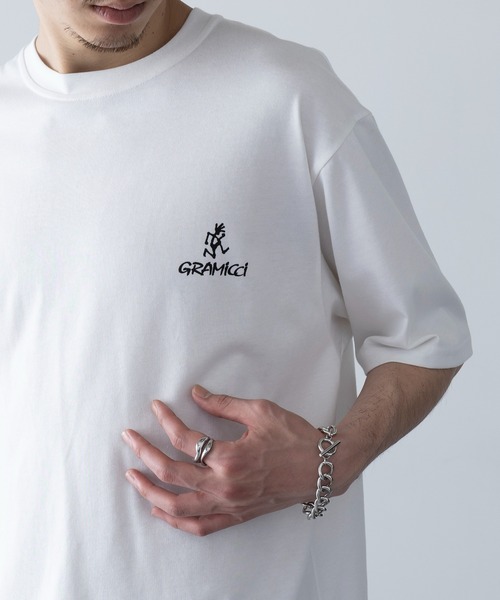 Gramicci（グラミチ）の「【GRAMICCI】ONE POINT LOGO TEE G4SU-T096（Tシャツ/カットソー・メンズ・ホワイト/ブラック・S/M/L/XL）」の2枚目の写真
