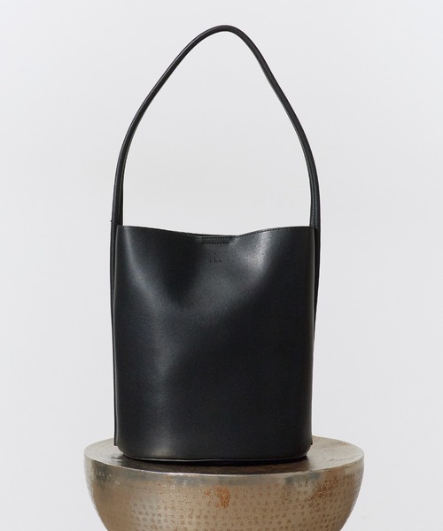 ROH SEOUL（ローソウル）の「ROH SEOUL/ローソウル MEDIUM MUG SHOULDER BAG ショルダーバッグ（ショルダーバッグ・レディース・ブラウン/キャメル/ブラック/ダークブラウン・FREE）」の5枚目の写真
