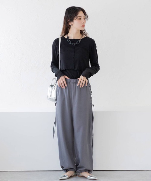 フェリシモMama（フェリシモママ）の「Ｍｏｒｅｄｄｅ　心地いい素材の袖口シアー２ーＷＡＹ授乳トップス（マタニティウェア/グッズ・レディース・ブラック/オフホワイト/ブルー・LL/L/M）」の10枚目の写真