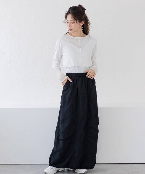 フェリシモMama（フェリシモママ）の「Ｍｏｒｅｄｄｅ　心地いい素材の袖口シアー２ーＷＡＹ授乳トップス（マタニティウェア/グッズ・レディース・ブラック/オフホワイト/ブルー・LL/L/M）」の4枚目の写真