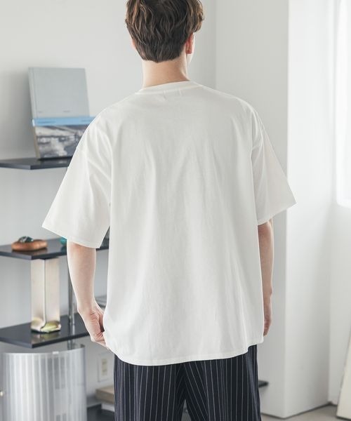 PBLIM(ページボーイリム)の「《UNISEX》モノクロフォトTシャツ(Tシャツ/カットソー・レディース・オフホワイト/グレー・MEDIUM/LARGE)」の21枚目の写真