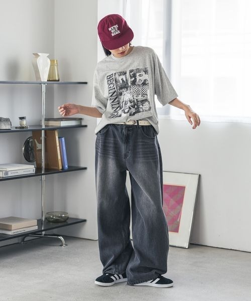 PBLIM(ページボーイリム)の「《UNISEX》モノクロフォトTシャツ(Tシャツ/カットソー・レディース・オフホワイト/グレー・MEDIUM/LARGE)」の18枚目の写真